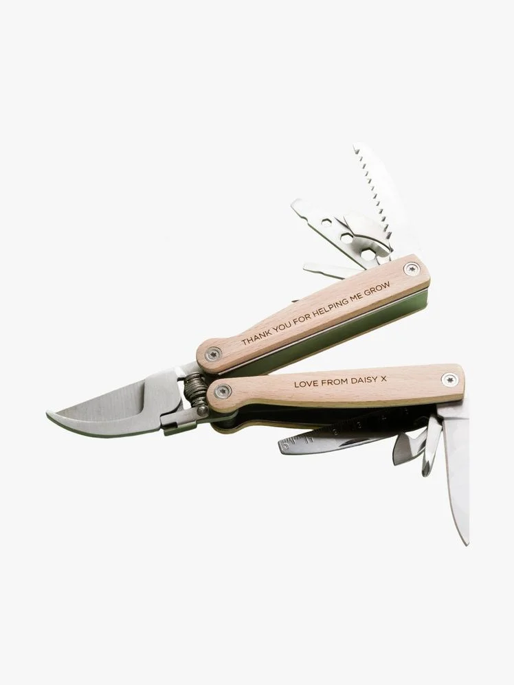 Image may contain: Blade, Weapon, Cutlery, and Knife