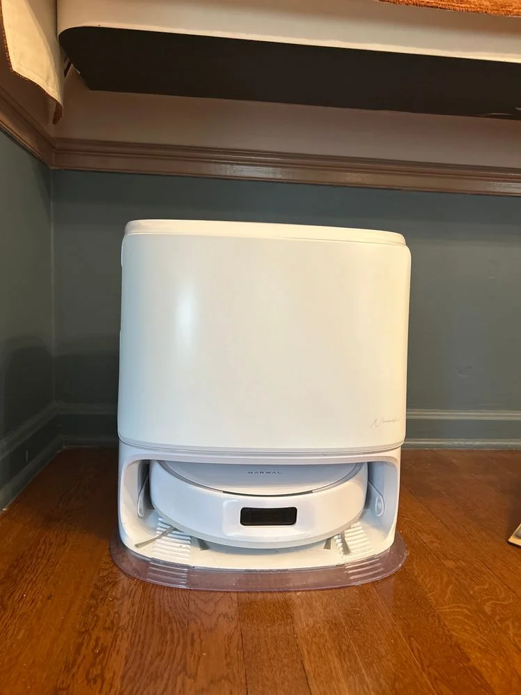 Narwal Freo Z10 Robot Vacuum and Mop in dock.