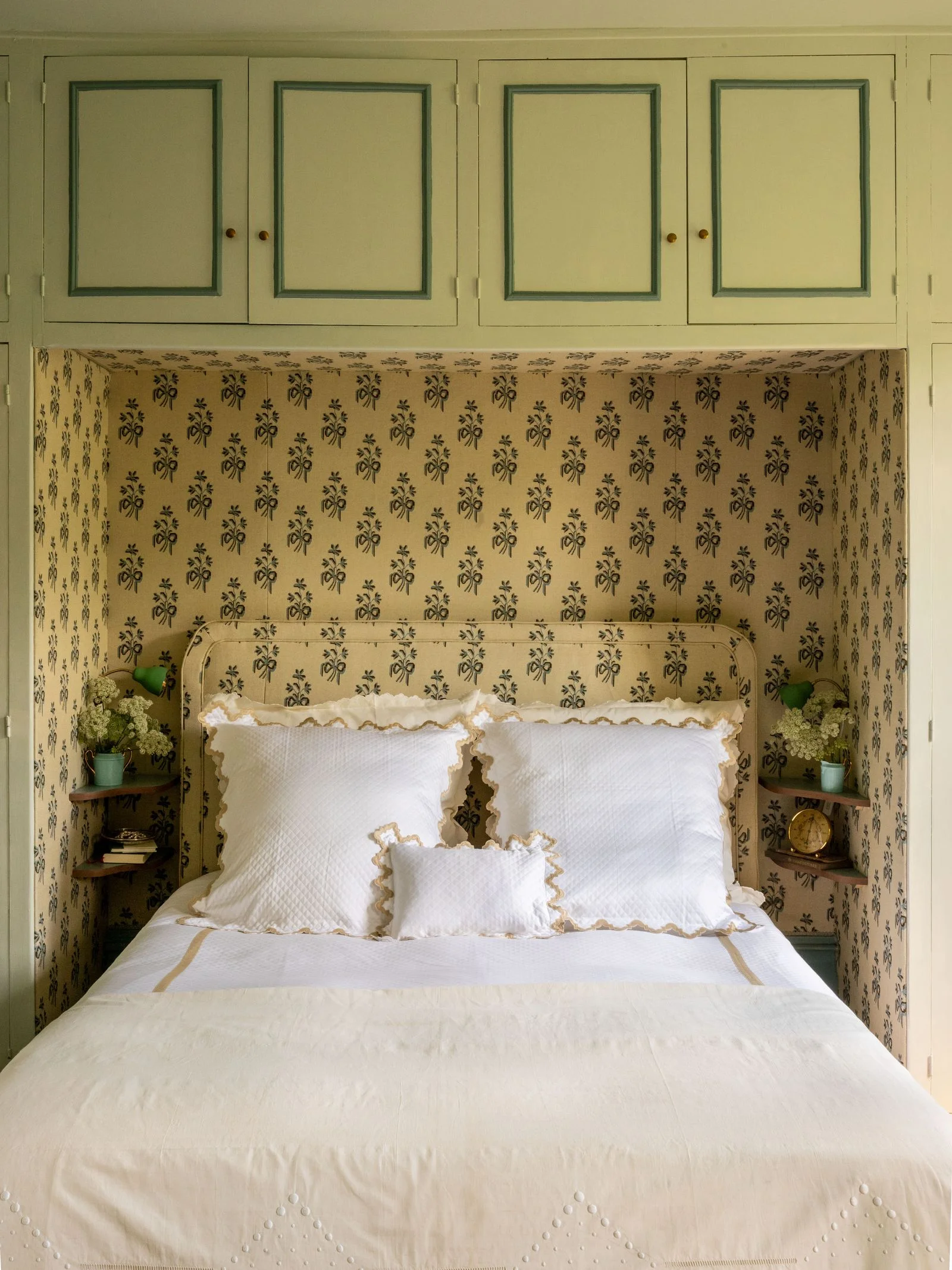Image may contain Cushion Home Decor Indoors Interior Design Furniture Bed Pillow Bedroom and Room